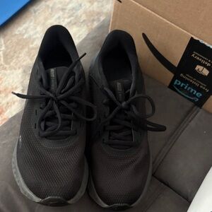 Nike Women's Black Athletic Shoes